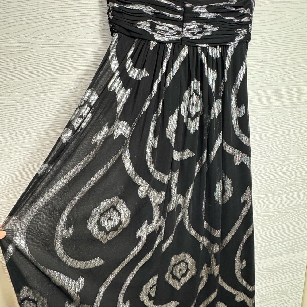 Oleg Cassini Elegant Black and White Strapless‎ Maxi Dress - Picture 8 of 10